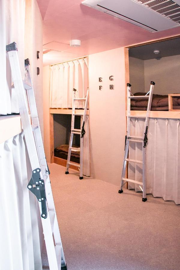 Linda Hostel 106 Ōsaka Eksteriør bilde